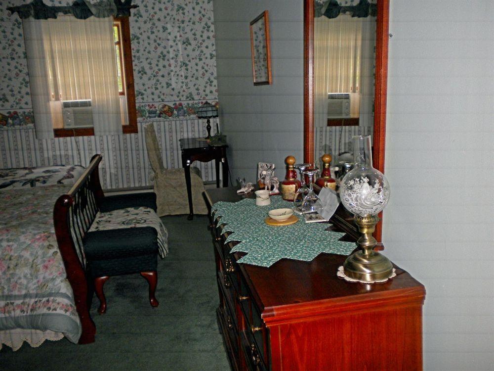 Bears Lair Inn Стоу Екстериор снимка