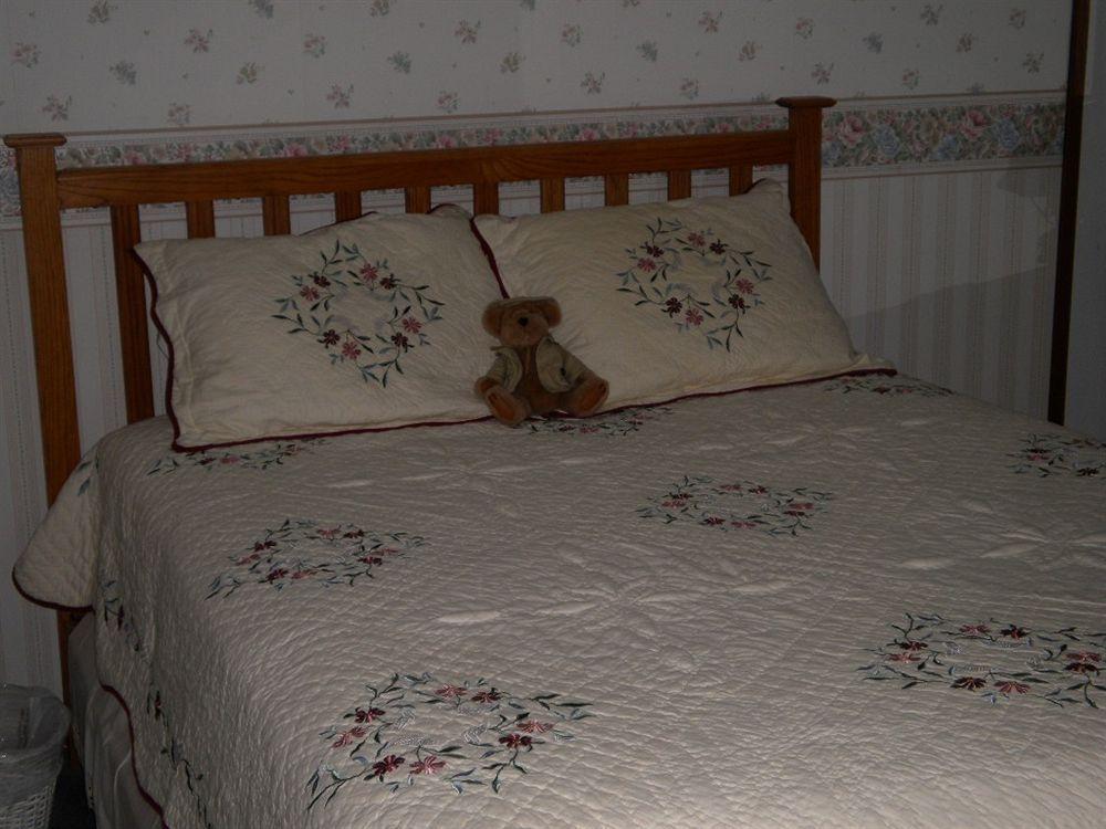 Bears Lair Inn Стоу Екстериор снимка
