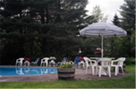 Bears Lair Inn Стоу Екстериор снимка